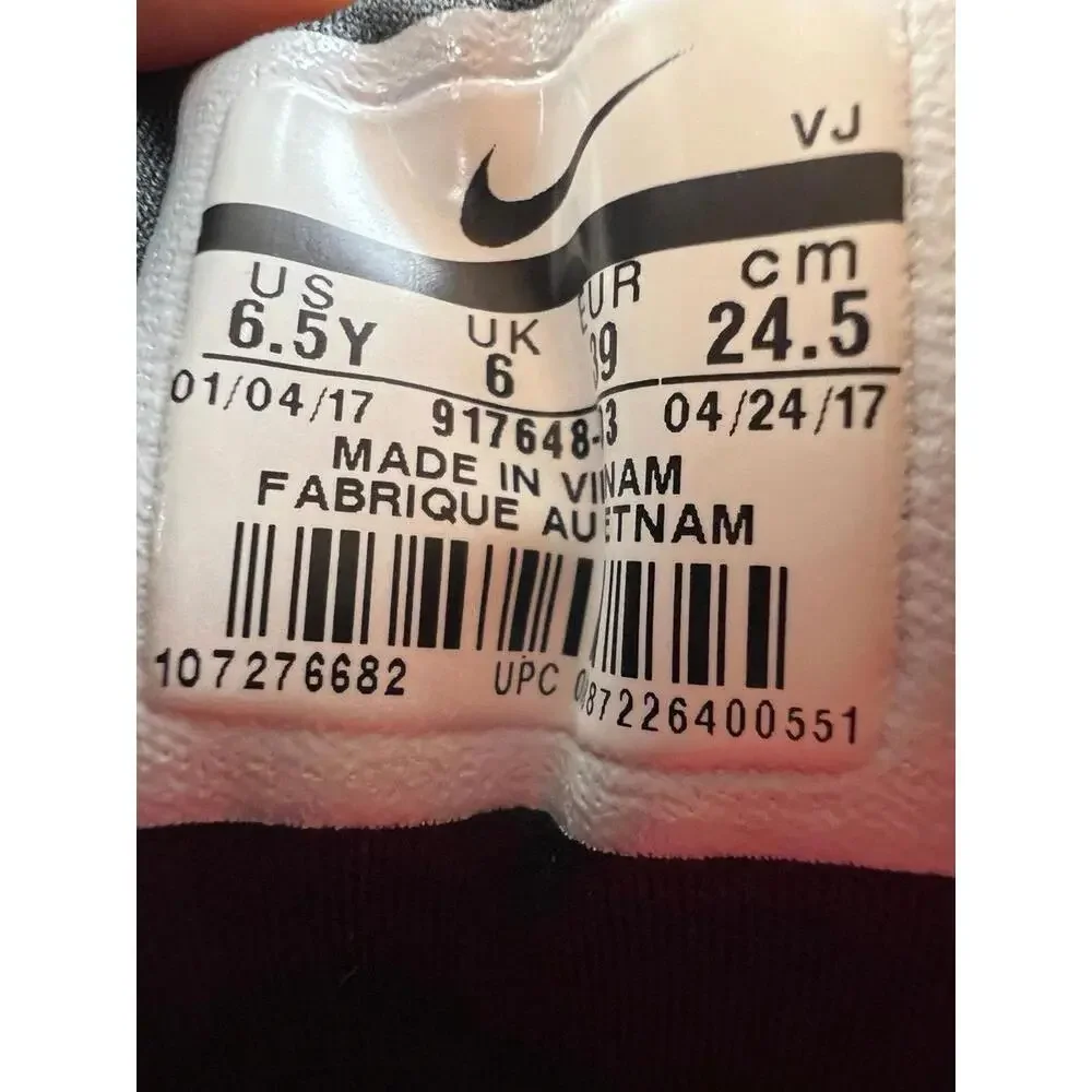 Nike Men's Sneakers Size‎ 6.5Y